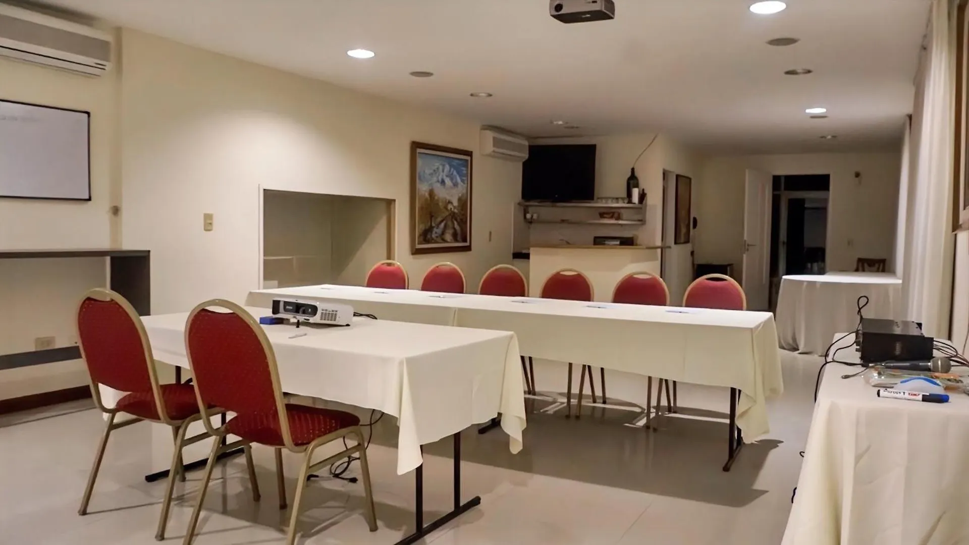 Condor Suites Apart Hotel Mendoza 3*,